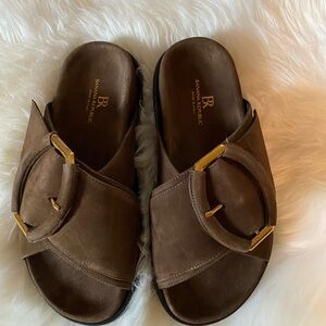 Banana Republic Chocolate Brown suede Comfort Footbed Sandal Gold Buckle